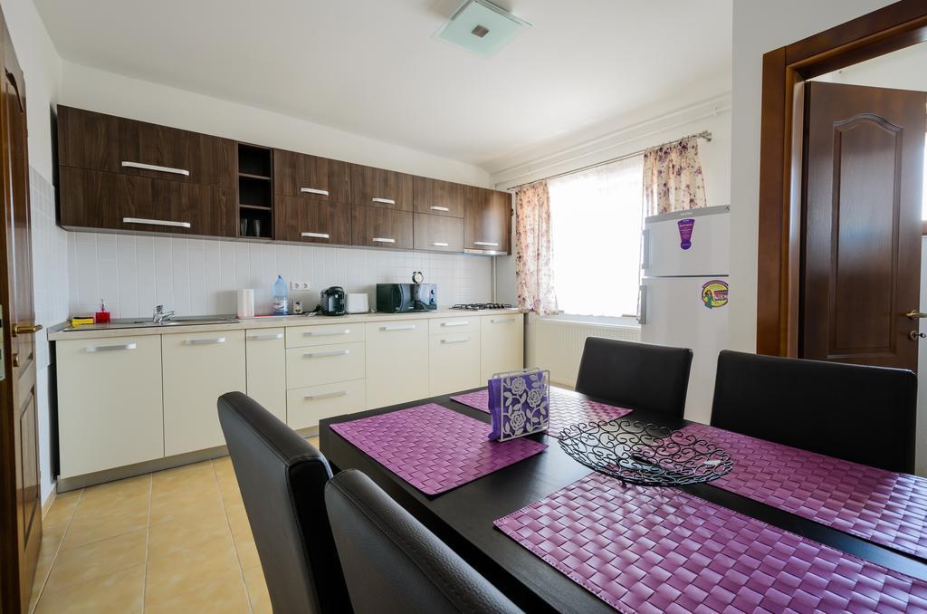 Hotel Apart Tel Aviv Sebeş Екстериор снимка