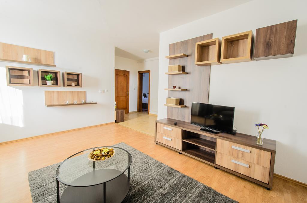 Hotel Apart Tel Aviv Sebeş Екстериор снимка