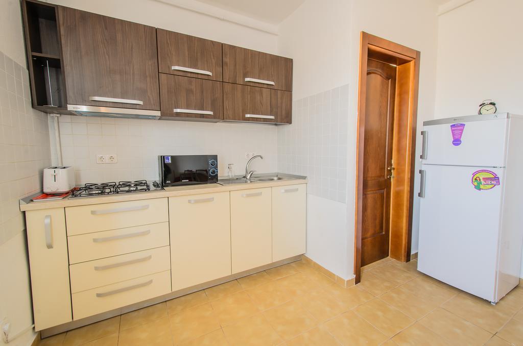 Hotel Apart Tel Aviv Sebeş Екстериор снимка